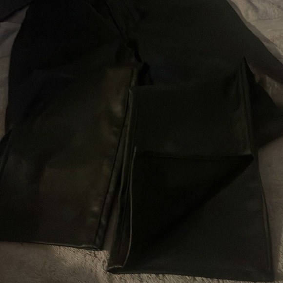 Good American - Picture 3 of 7